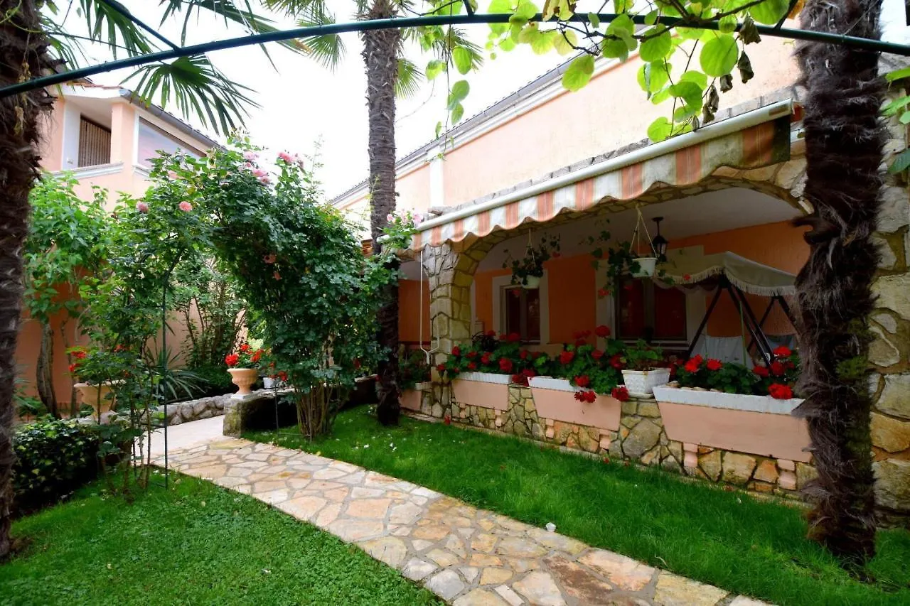 House Lisa Villa Malinska