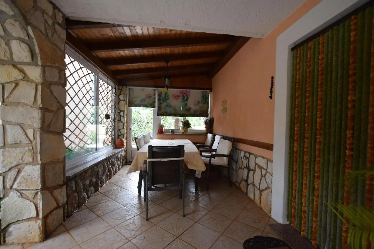 House Lisa Villa Malinska 0*,  Croatia
